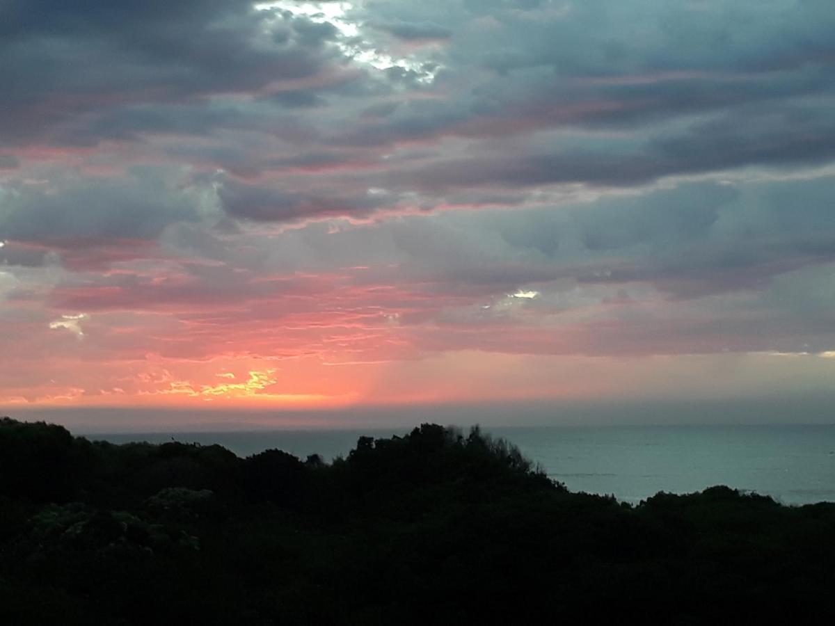 Seabreeze Accommodation Jeffreys Bay Bagian luar foto