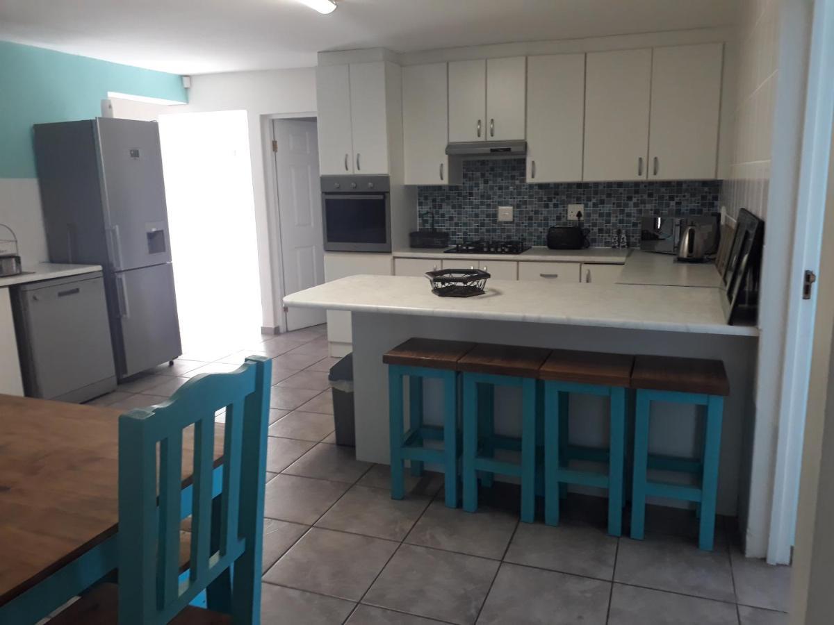 Seabreeze Accommodation Jeffreys Bay Bagian luar foto